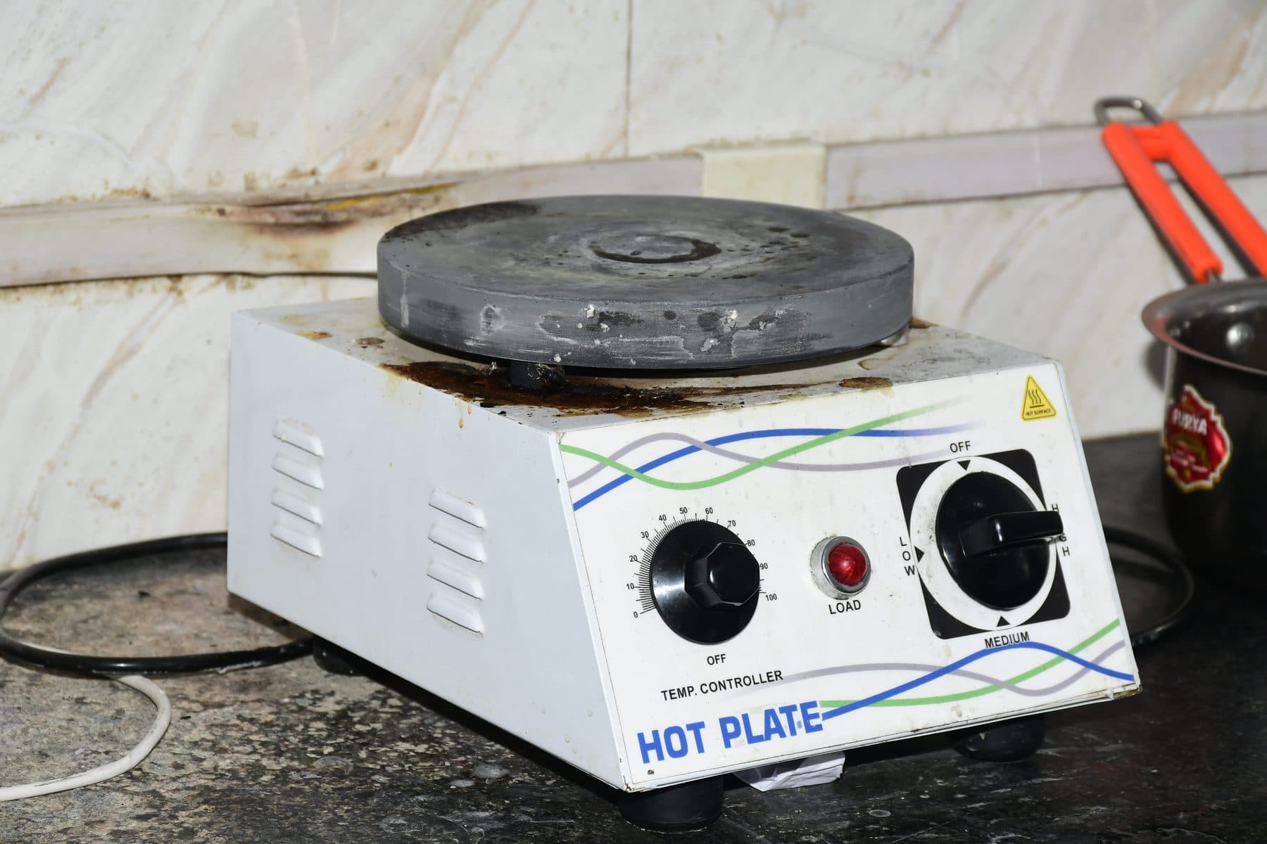 Hot plate and stirrer